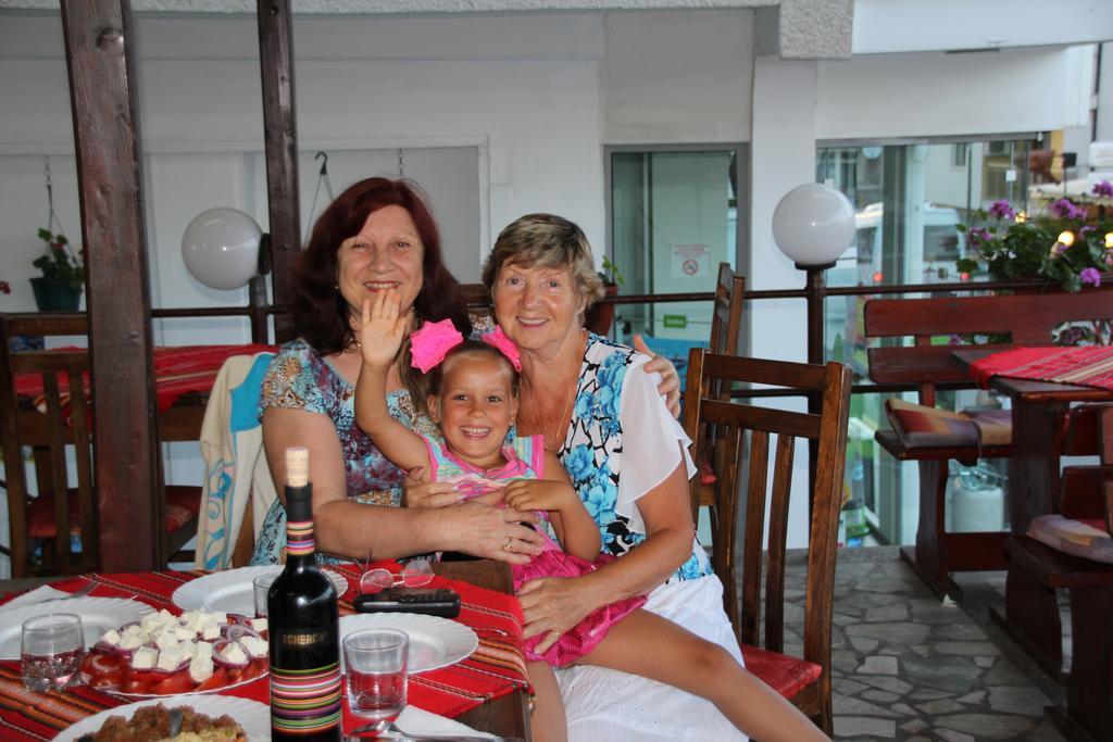 Family Hotel Verona Σωζόπολη Δωμάτιο φωτογραφία